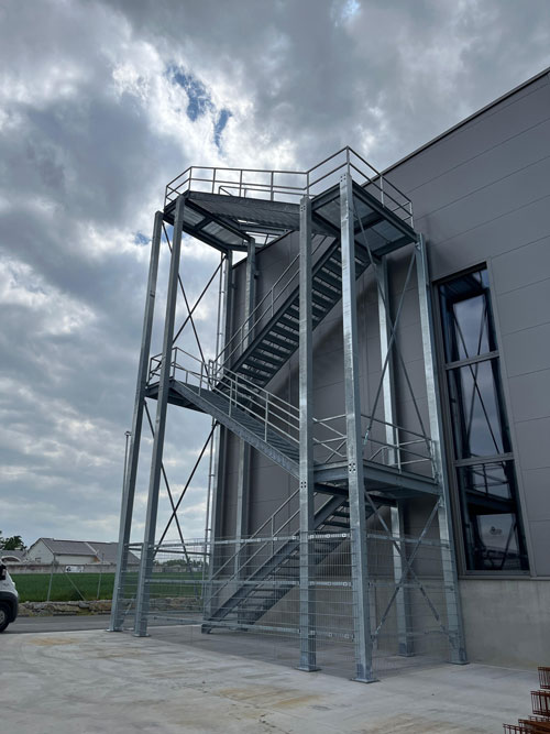 Treppenturm Weyland Laufenbach